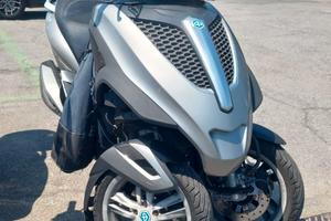 Piaggio MP3 Yourban 300 (2013) - Marciante (Legger