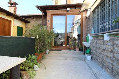 CASA SEMINDIPENDENTE A TOANO