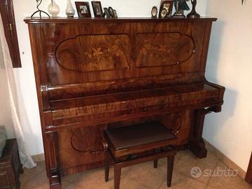pianoforte classico in radica