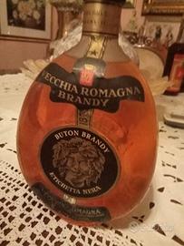 bottiglia vecchia romagna etichetta nera