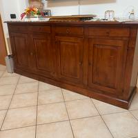 Credenza e vetrina