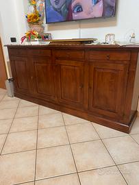 Credenza e vetrina