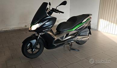 kavasaki j 300 special color ABS