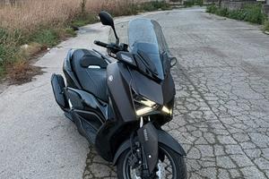Xmax 125 Tech Max con ASSETTO RIBASSATO/PERFETTO