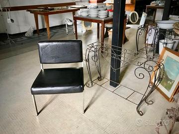 Poltrone in ecopelle e acciaio