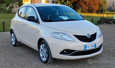 Lancia Ypsilon 1.3 MJT 16V 95 CV 5 porte S&S Plati