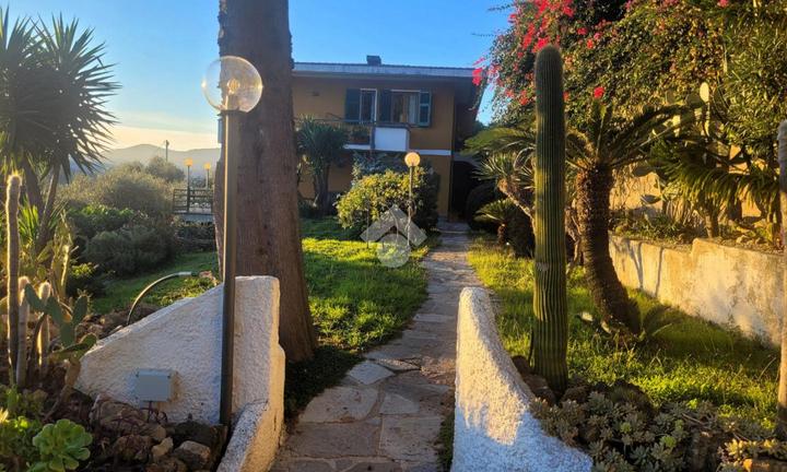 PORZIONE DI BIFAMILIARE A ZOAGLI