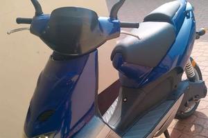 Scooter Aprilia SR 50 R