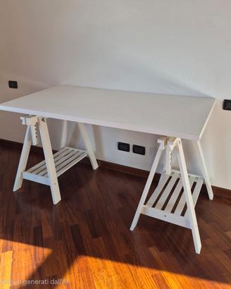 scrivania bianca Ikea