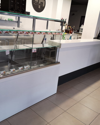 Bancone bar corian