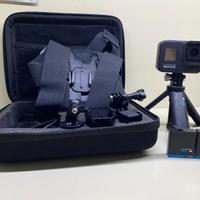 GoPro Hero 8 con accessori