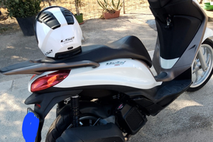 Piaggio Medley 125