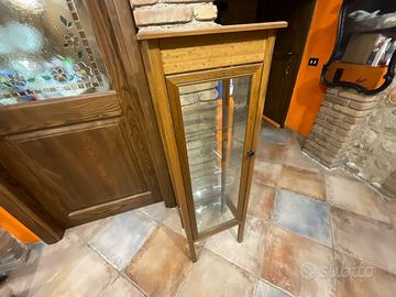 Piccola vetrina legno euro 40