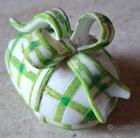 Uovo Decorativo in Porcellana con Candela Integrat