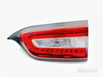 STOP POSTERIORE DESTRO INTEGRATO NEL PORTELLO JEEP