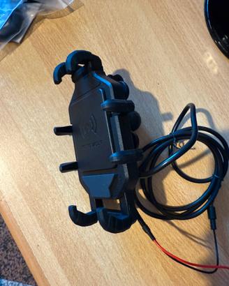 Supporto telefono antivibrazione ricarica wireless