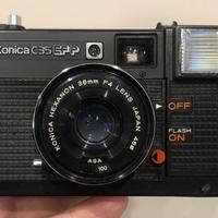 KONICA C35 EF-P  Fotocamera 35mm con Flash