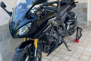 YAMAHA FAZER 8