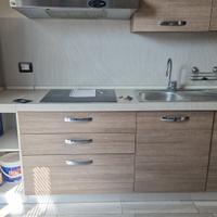 cucina + armadio+ tavolo con sedie + lettino sing.