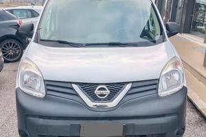 NISSAN NV250
