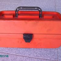 Cassetta porta attezzi a 2 ripiani