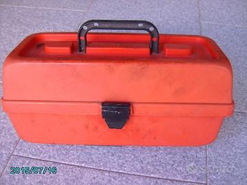 Cassetta porta attezzi a 2 ripiani