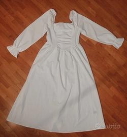 Vestito bianco manica lunga
