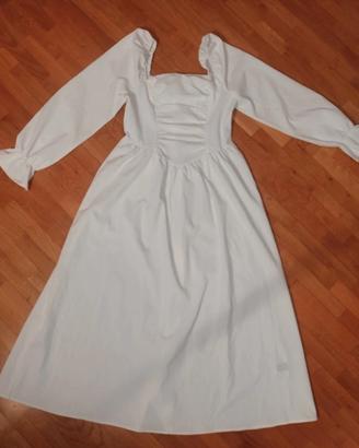 Vestito bianco manica lunga