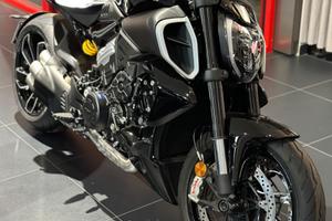 Ducati Diavel V4 - 2024