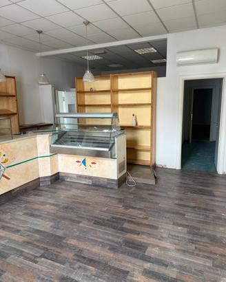 Negozio / locale commerciale / ufficio