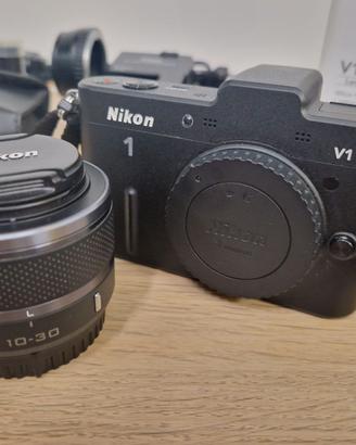 Fotocamera Nikon 1 V1 + 1 Nikkor VR 10-30mm