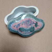 Scatolina portagioie in porcellana cinese