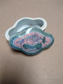 Scatolina portagioie in porcellana cinese