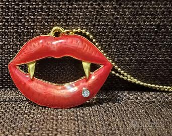 Collana Charm Monster High Draculaura ⚰️🦇