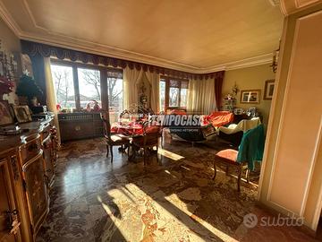 AMPIO APPARTAMENTO VIA PINEROLO 12 CON TERRAZZO E