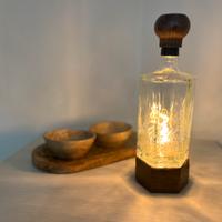 Lampada artigianale in legno e vetro oggetto unico