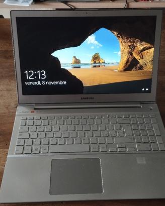 Notebook Samsung 7, 15,6 FullHD, Intel i7, gpu amd