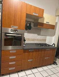 Cucina molto capiente e funzionale