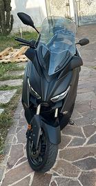 Yamaha Xmax 400