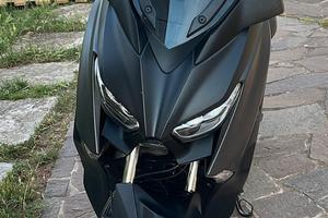 Yamaha Xmax 400