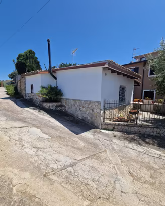 Casa indipendente a un km dal mare