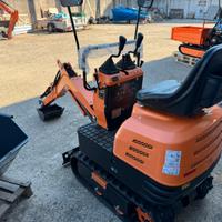 Miniescavatore Dozer 600