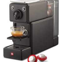 Macchinetta del caffe Illy, nera