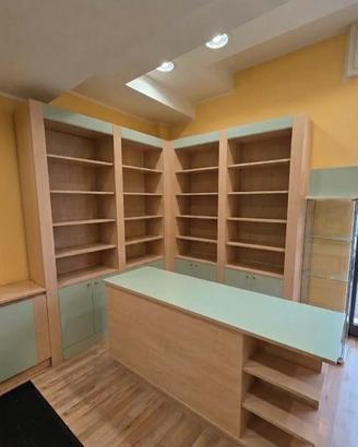 stigliatura completa  / arredo negozio 