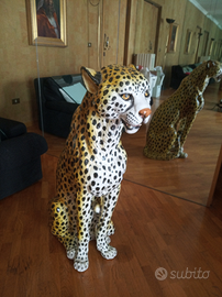 Ghepardo in ceramica