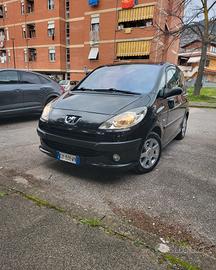 Peugeot 1007 1.4 HDi '05