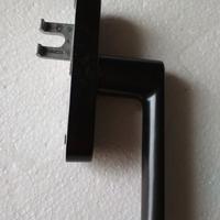 Maniglie e accessori per serramenti Schuco e altro