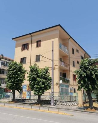 Appartamento di 105 m² con 4 locali e posto auto a
