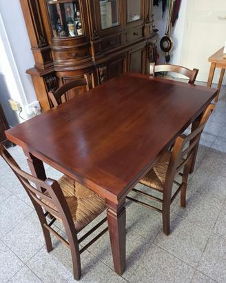 Tavolo allungabile con sedie