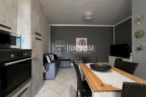 TRILOCALE CON BOX E CANTINA